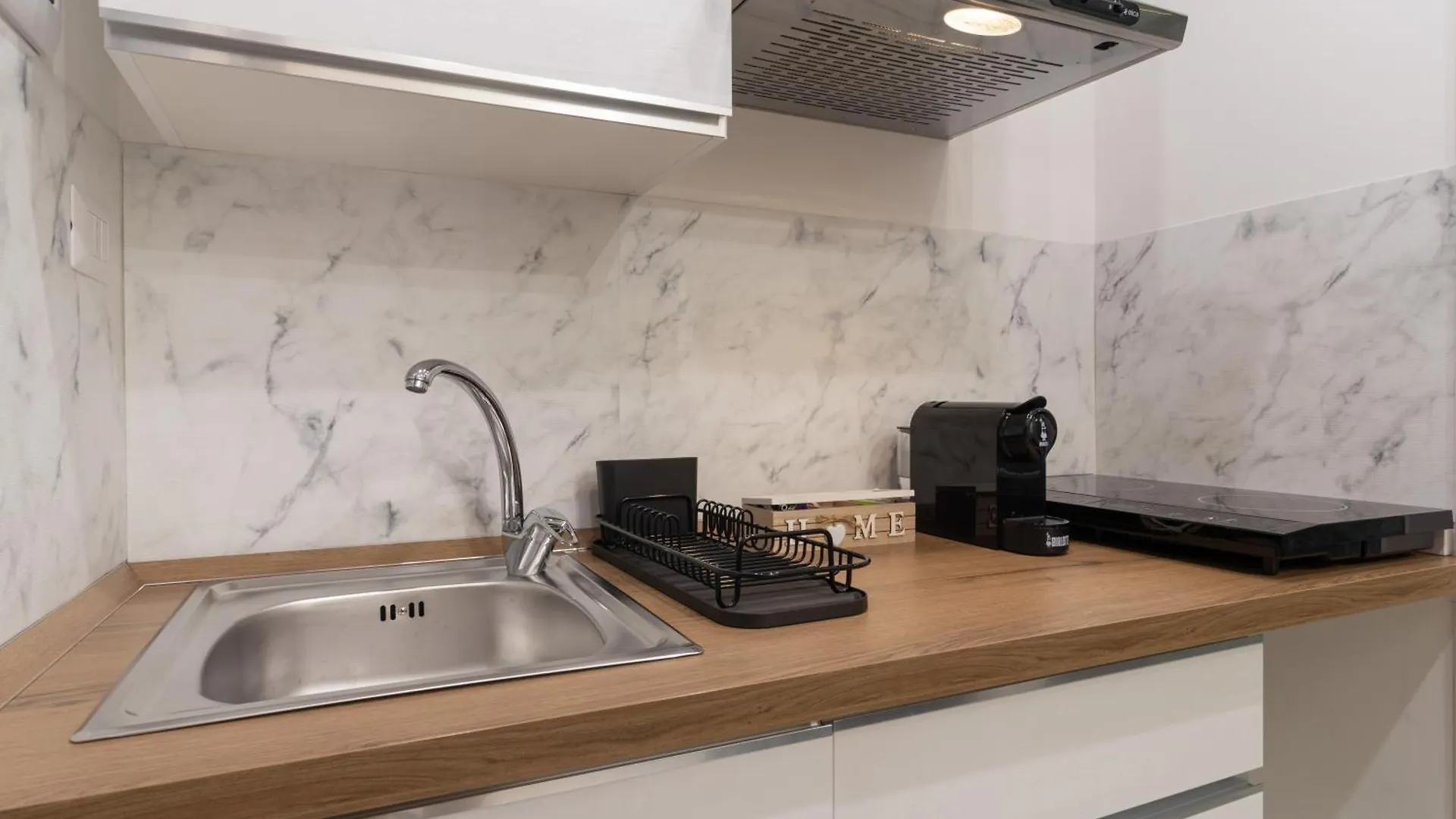 Casa vacanze Eralight21 Apartments Bari